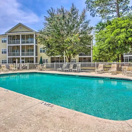 Walkable North Myrtle Beach Condo With Resort Pool!